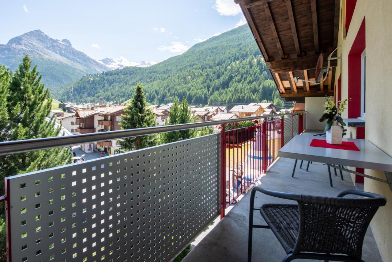 Haus Aurora Apartment Saas-Grund Bagian luar foto