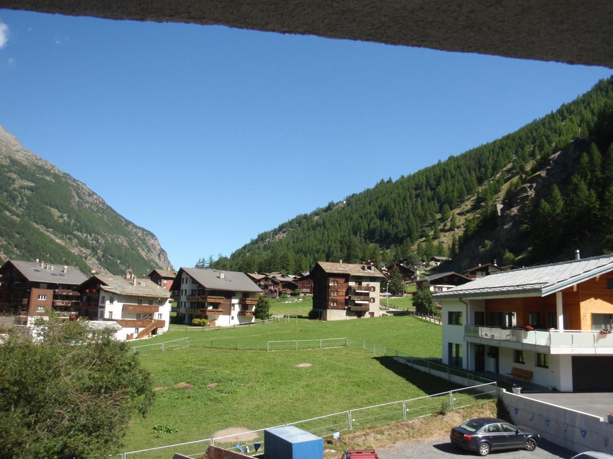 Haus Aurora Apartment Saas-Grund Bagian luar foto